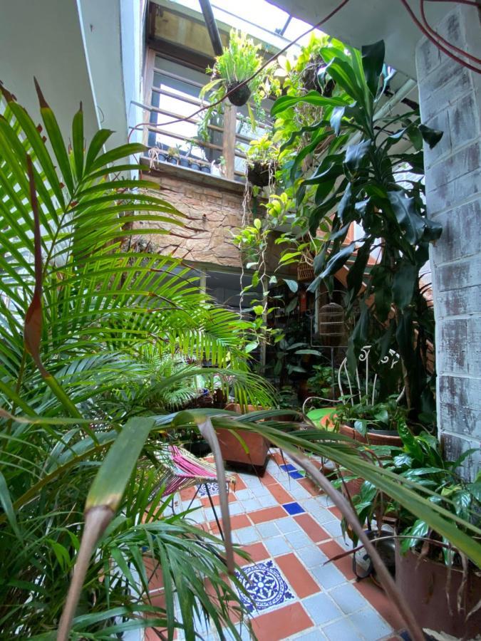 Hostal Casa Las Tias Medellín Zewnętrze zdjęcie